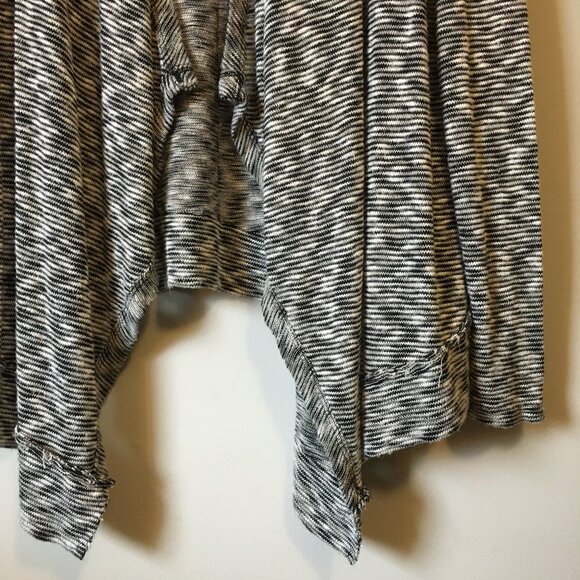 Marled Monochrome Handkerchief Hem Open Cardigan - Picture 4 of 13